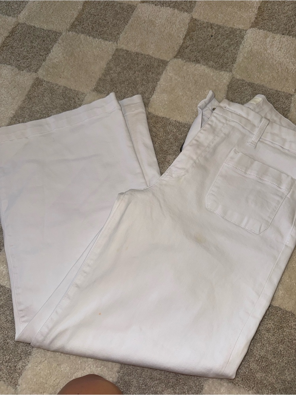 White Women's Jeans - Classic Straight Fit